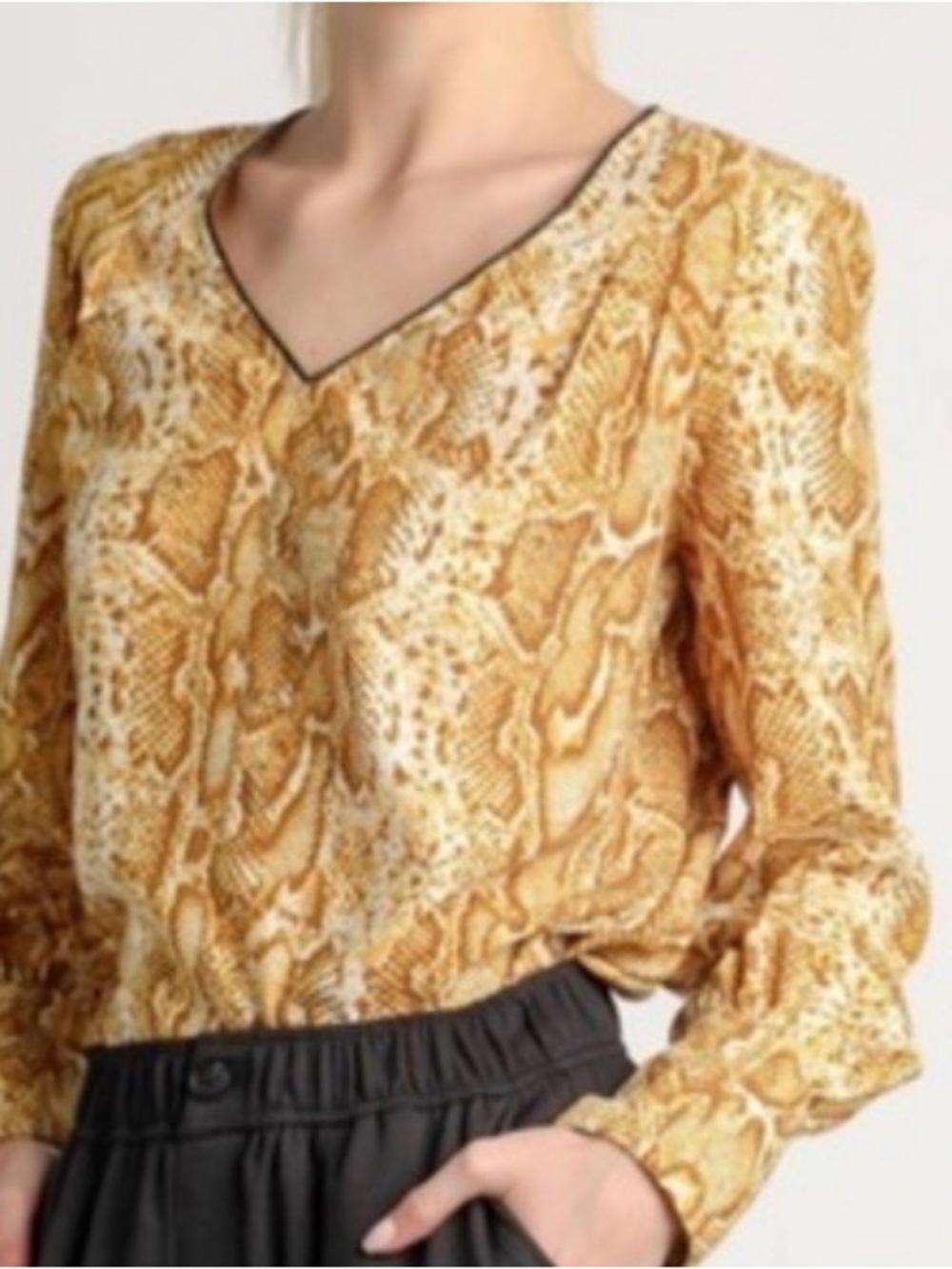 #957 Anthropologie CURRENT AIR V-Neck Snake Print Blouse in Golden Yellow